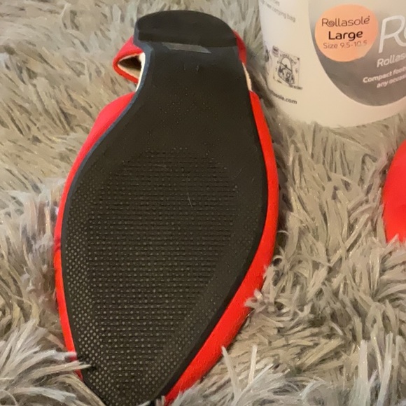 NWT Rollasole size large 9.5-10.5. Bright red - Picture 3 of 4